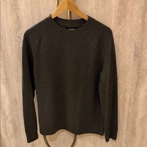 naadam 100% cashmere olive green sweater